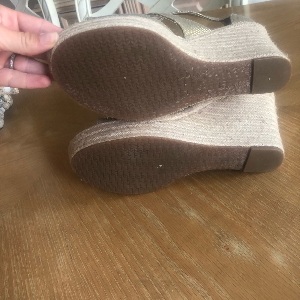 Michael Kor gold wedge 8.5
